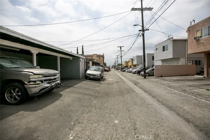 7347 Bakman Avenue, Sun Valley, California 91352