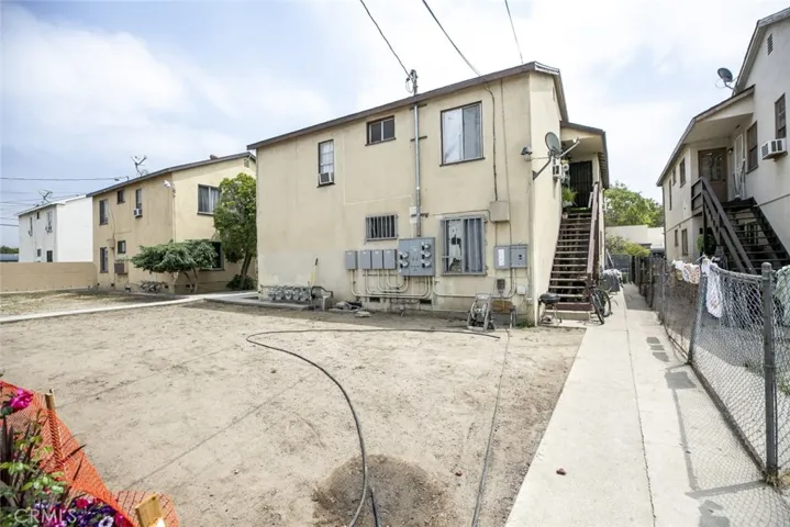 7347 Bakman Avenue, Sun Valley, California 91352
