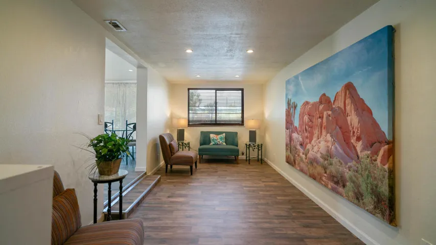 Sittign area off of living room 2