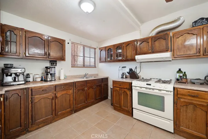 1107 B. Street, Brawley, California 92227