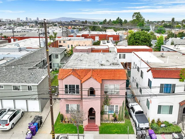 1407 Obispo Avenue, Long Beach, California 90804