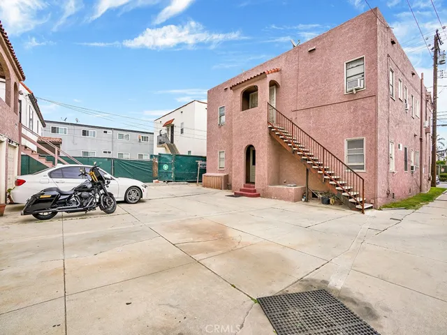 1407 Obispo Avenue, Long Beach, California 90804