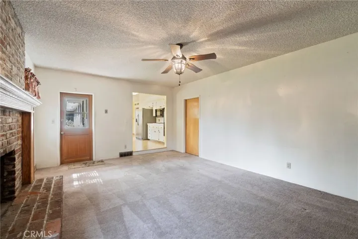 117 Spring Way, Madera, California 93637