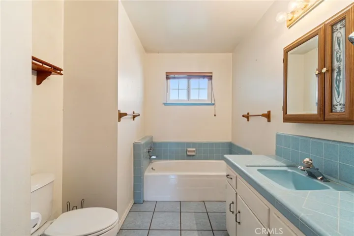117 Spring Way, Madera, California 93637