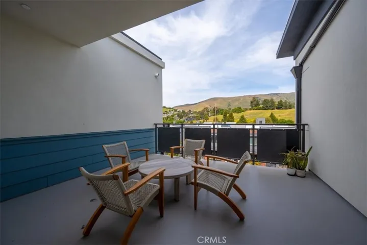 2475 Victoria Avenue 408, San Luis Obispo, California 93401