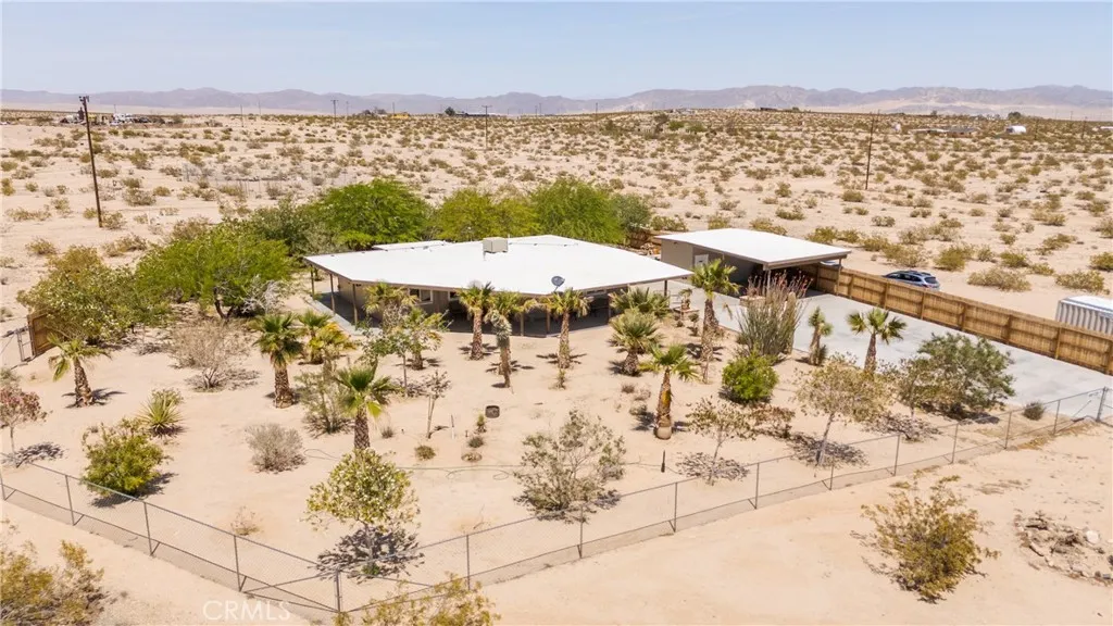66125 Brant Cross, Joshua Tree, California 92252 home-pic-0
