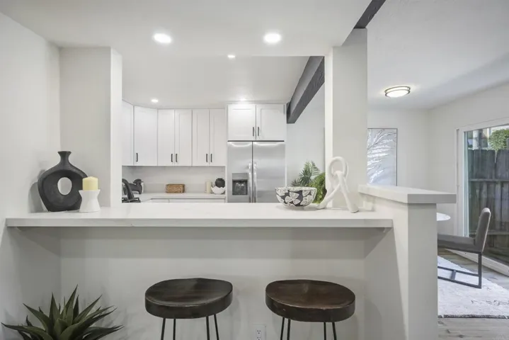 984 Marlin Drive, Vista, California 92084