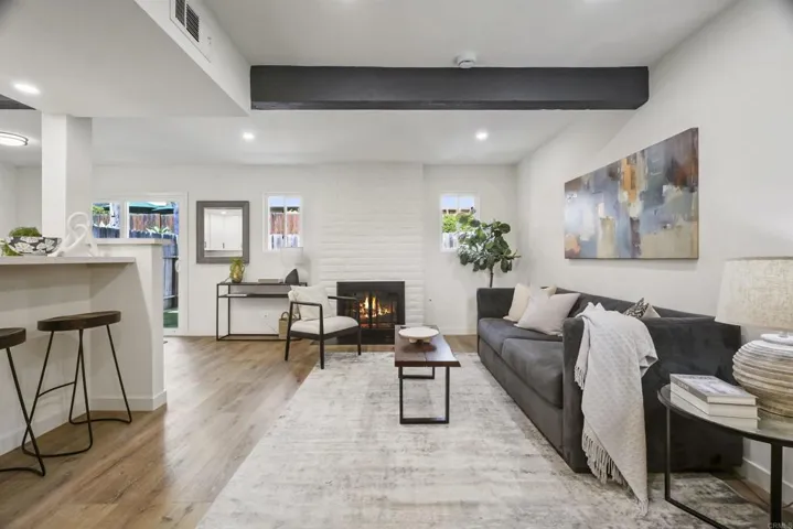 984 Marlin Drive, Vista, California 92084