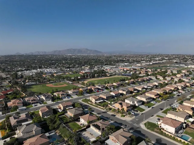 18196 Friendly Ln, Riverside, California 92508