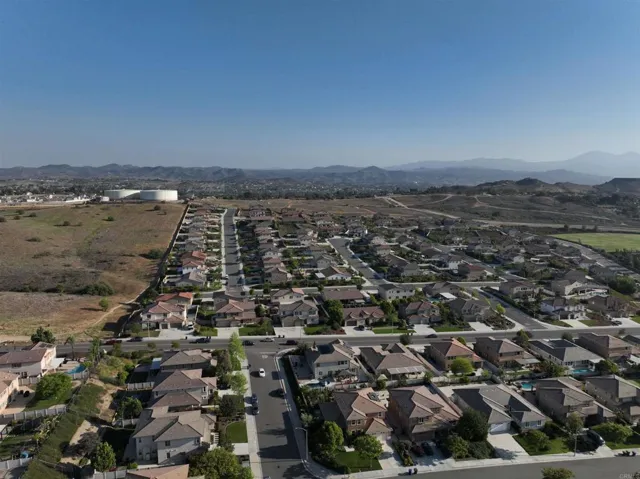 18196 Friendly Ln, Riverside, California 92508