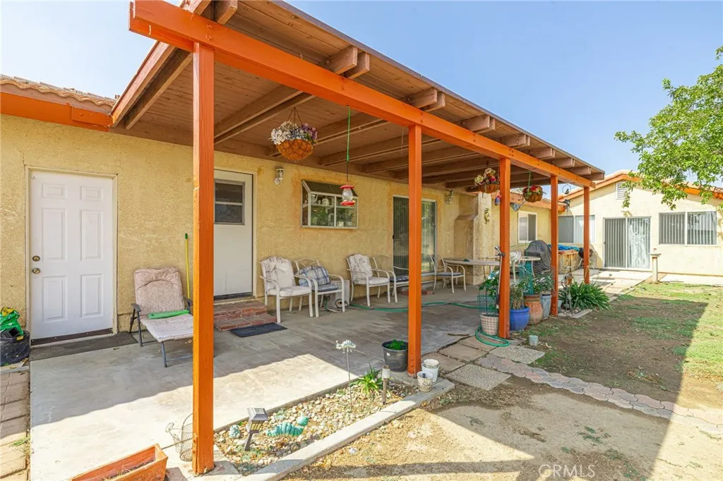 8541 W Avenue D, Lancaster, California 93536 home-pic-43