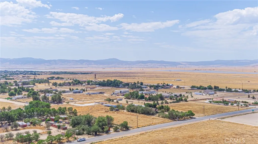 8541 W Avenue D, Lancaster, California 93536 home-pic-59