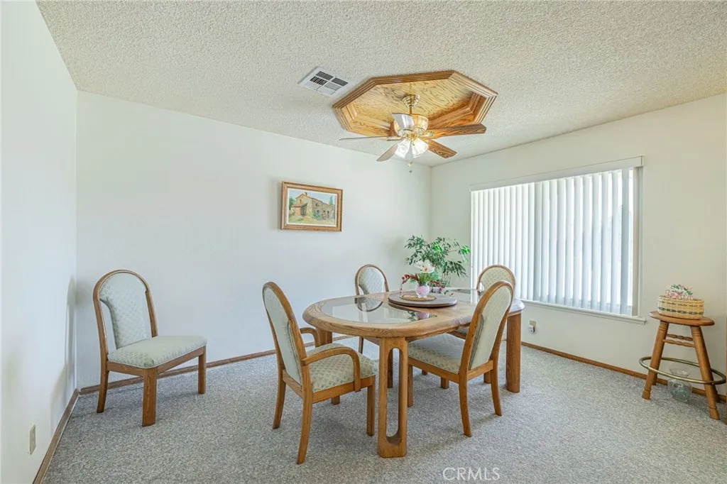 8541 W Avenue D, Lancaster, California 93536 home-pic-14