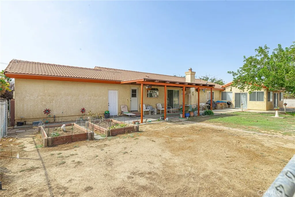 8541 W Avenue D, Lancaster, California 93536 home-pic-41