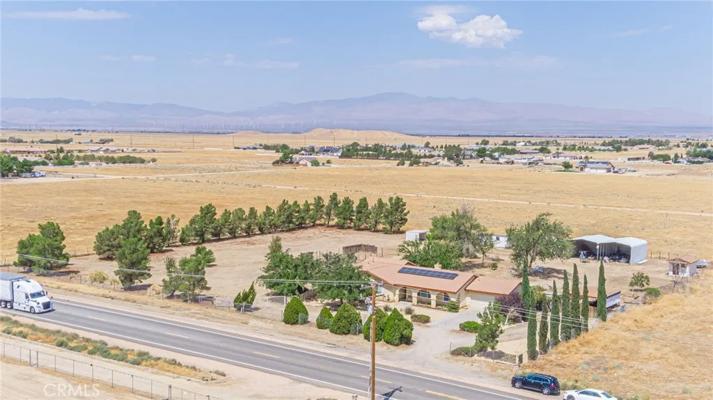 8541 W Avenue D, Lancaster, California 93536 home-pic-0