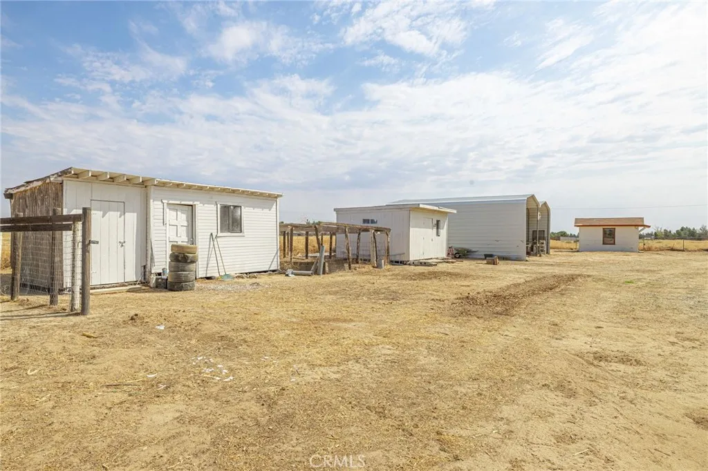8541 W Avenue D, Lancaster, California 93536 home-pic-36