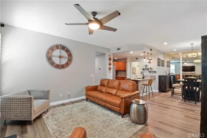 12 Saphir Way, Aliso Viejo, California 92656