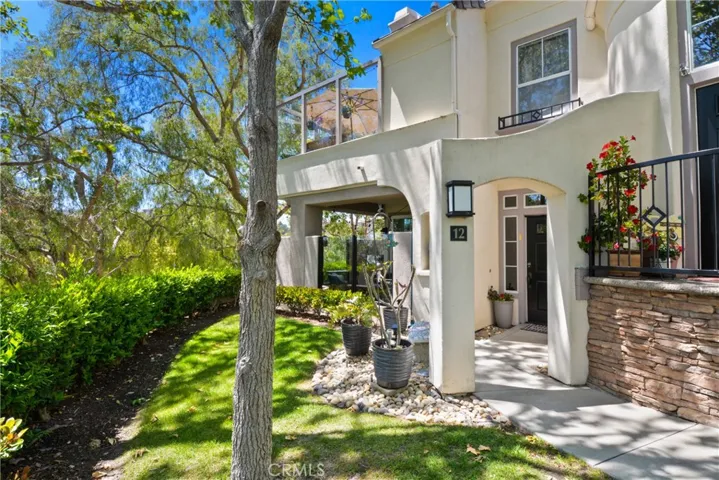 12 Saphir Way, Aliso Viejo, California 92656