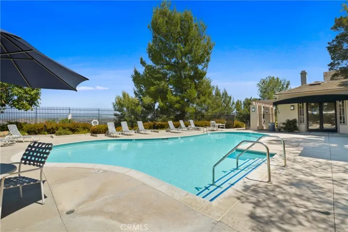 12 Saphir Way, Aliso Viejo, California 92656