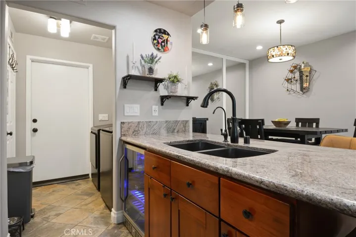 12 Saphir Way, Aliso Viejo, California 92656