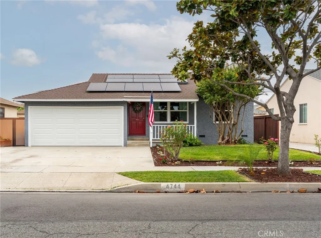 4744 Adenmoor Avenue, Lakewood, California 90713, 4 Bedrooms Bedrooms, ,2 BathroomsBathrooms,Residential,For Sale,Adenmoor,SW25096040