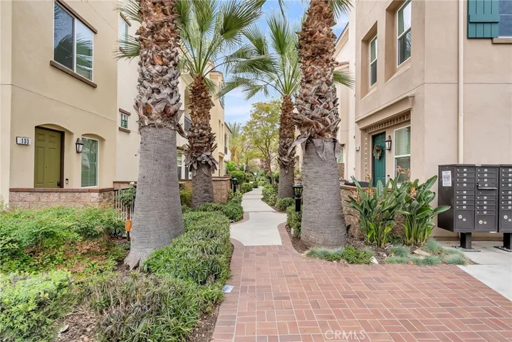 137 Macintosh Way, Upland, California 91786