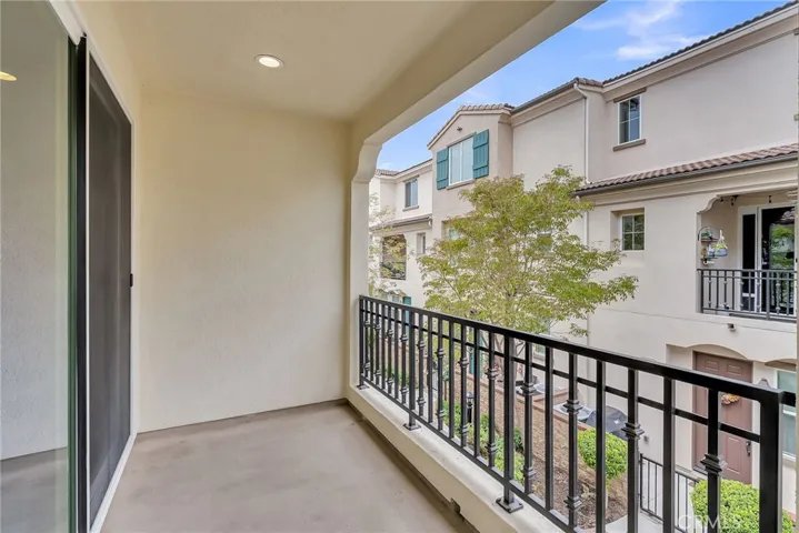 137 Macintosh Way, Upland, California 91786