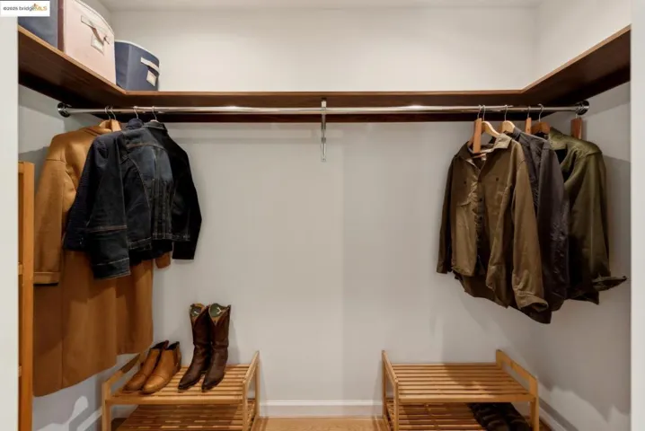Walk in closet