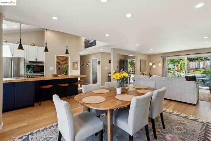 3076 Frye, Oakland, California 94602