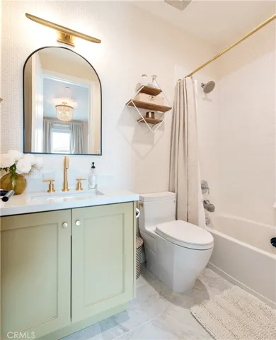Junior Suite 1 Bath