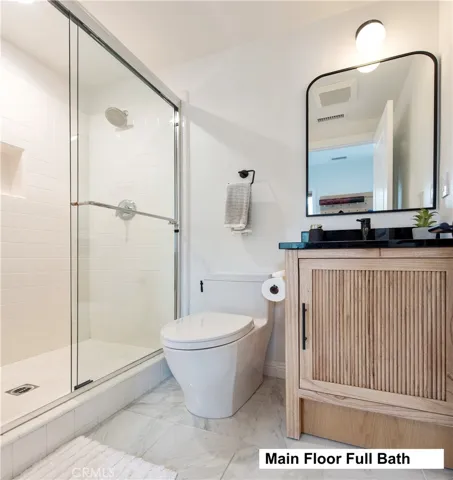 Main Floor Full Bath