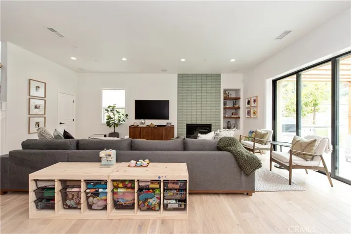13 Goldenrod, Lake Forest, California 92630