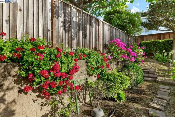 436 Wood Glen Dr, Richmond, California 94806