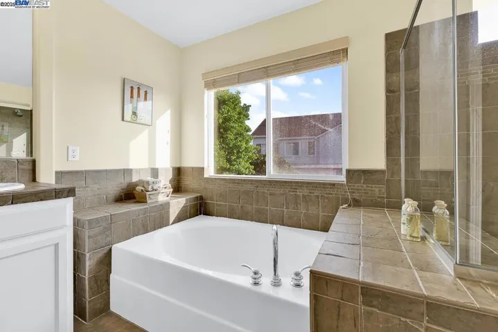 436 Wood Glen Dr, Richmond, California 94806