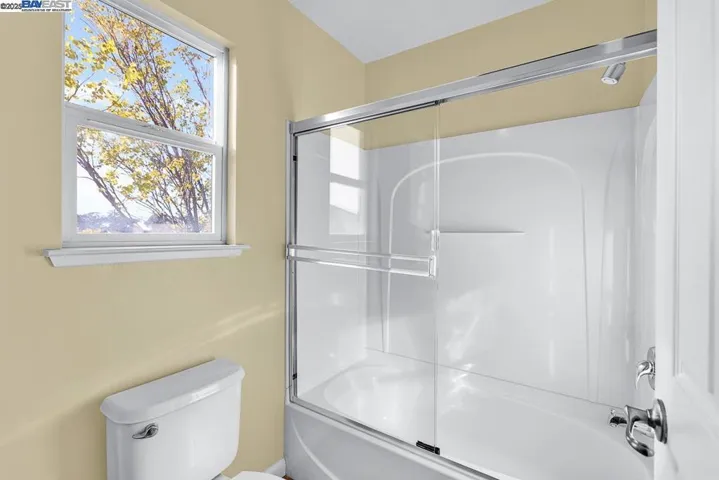 436 Wood Glen Dr, Richmond, California 94806