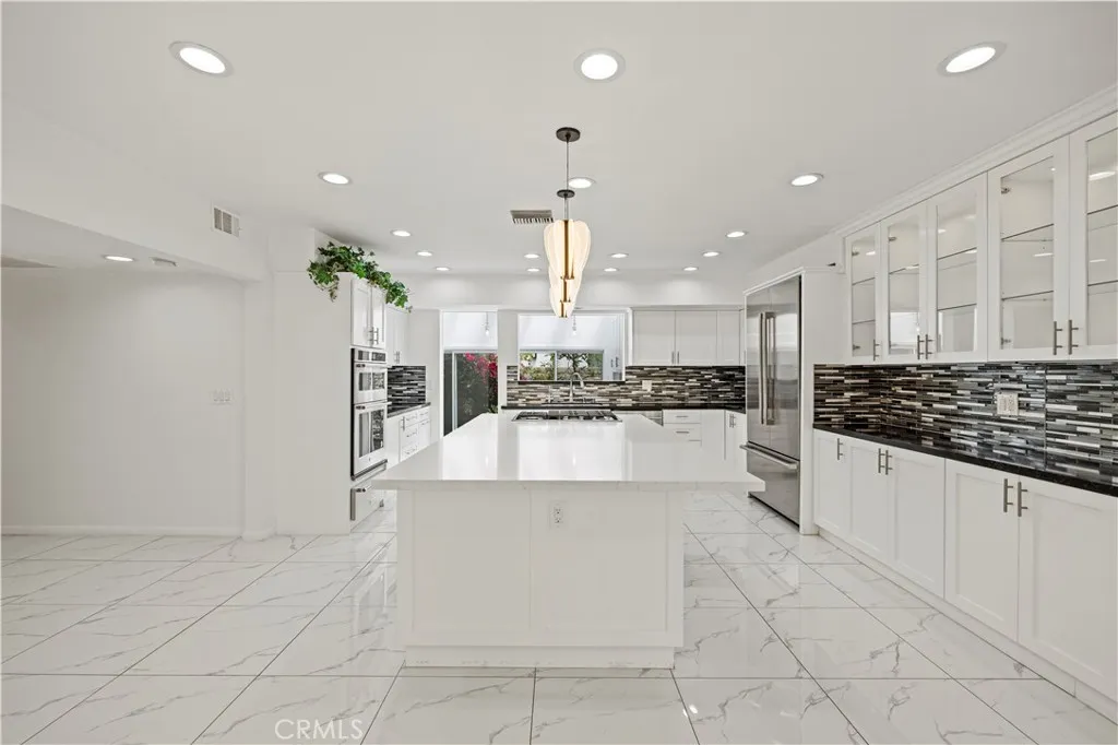 4250 Louise Avenue, Encino, California 91316 home-pic-24