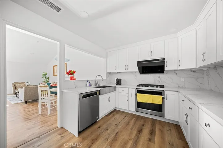 42 Wetstone 42, Irvine, California 92604