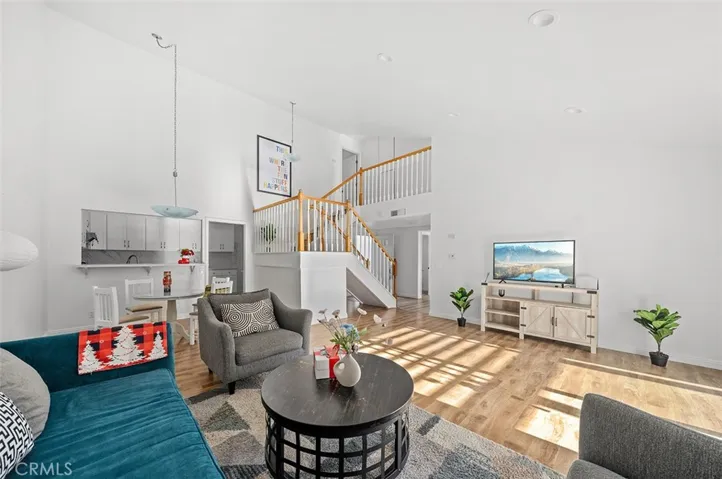 42 Wetstone 42, Irvine, California 92604