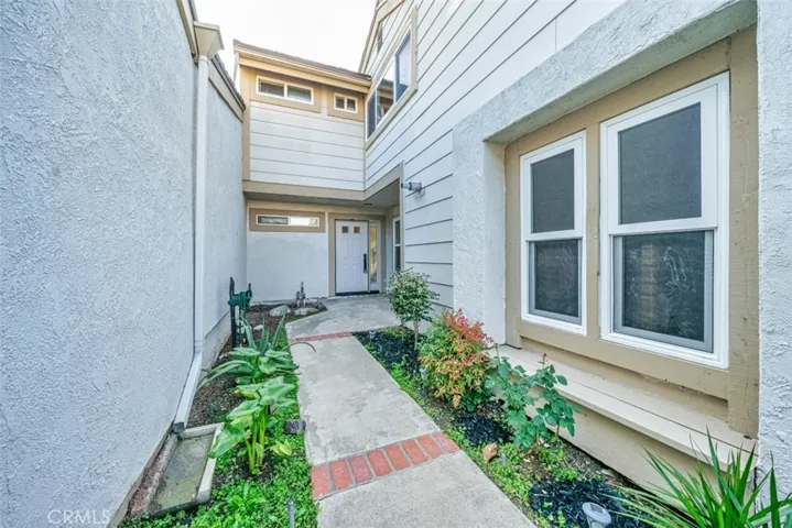 42 Wetstone 42, Irvine, California 92604