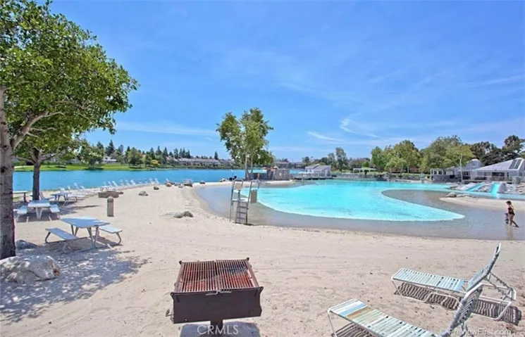 42 Wetstone 42, Irvine, California 92604