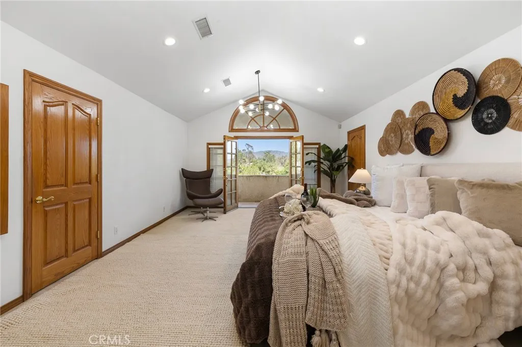 10703 Wheatland Avenue, Sunland, California 91040 home-pic-49