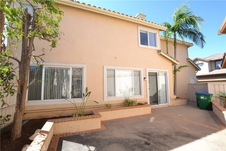 18 Altezza, Irvine, California 92606