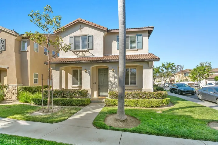35 Royal Victoria in the gated Park Lane community