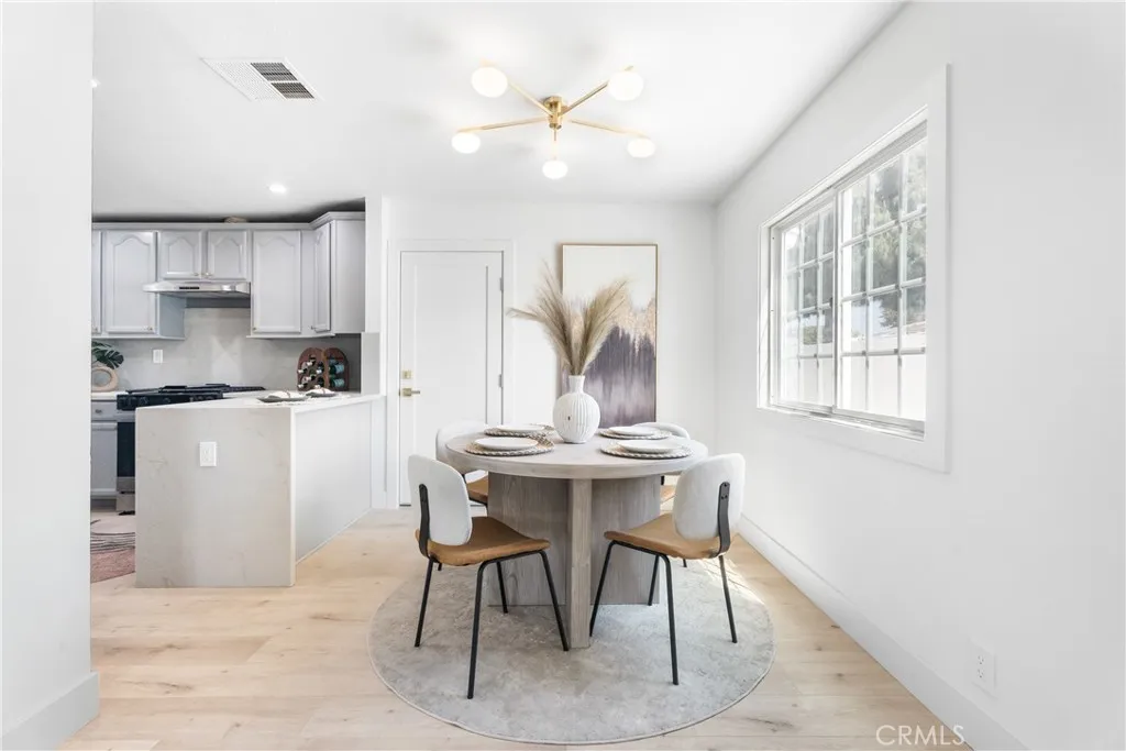 724 S Sail Street, Santa Ana, California 92704 home-pic-30