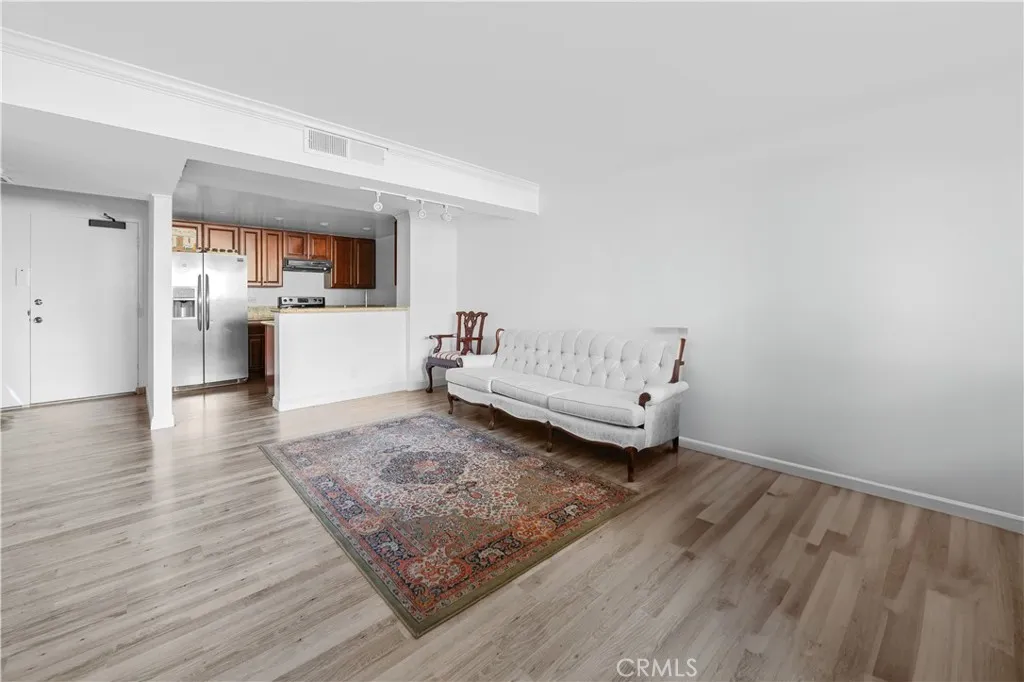 10535 Wilshire Blvd D01, Los Angeles, California 90024 home-pic-1