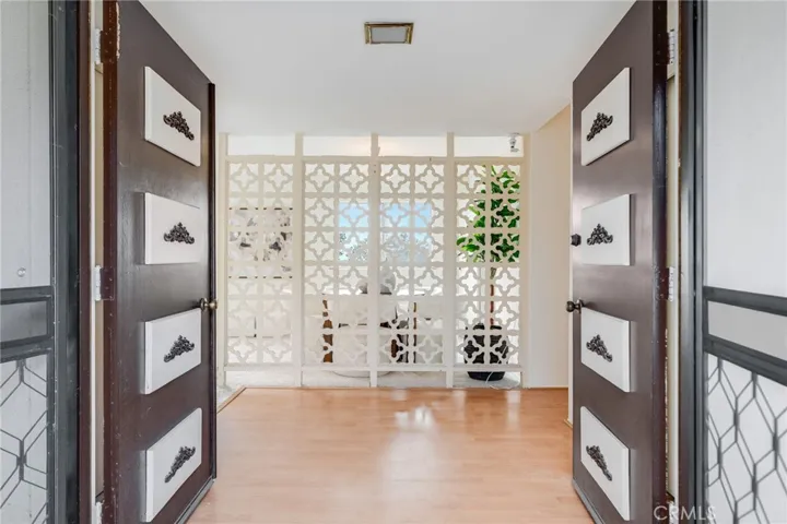 3019 Cresta Way, Laguna Beach, California 92651