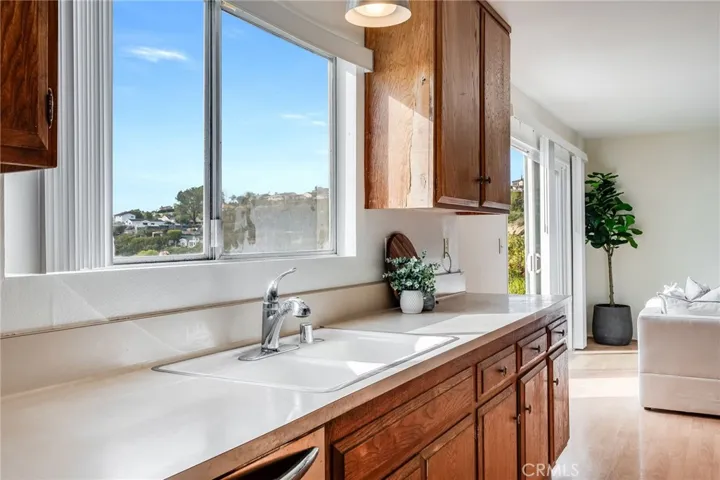 3019 Cresta Way, Laguna Beach, California 92651