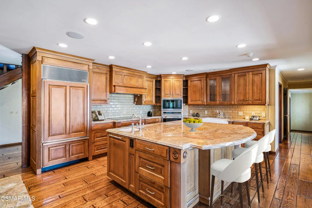 2400 W W Potrero Road Road, Westlake Village, California 91361 home-pic-15
