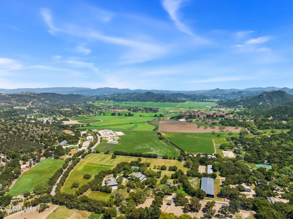 2400 W W Potrero Road Road, Westlake Village, California 91361 home-pic-51