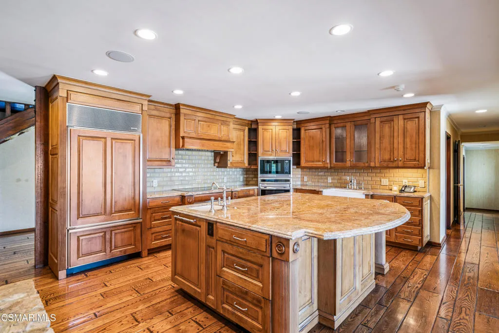 2400 W W Potrero Road Road, Westlake Village, California 91361 home-pic-16